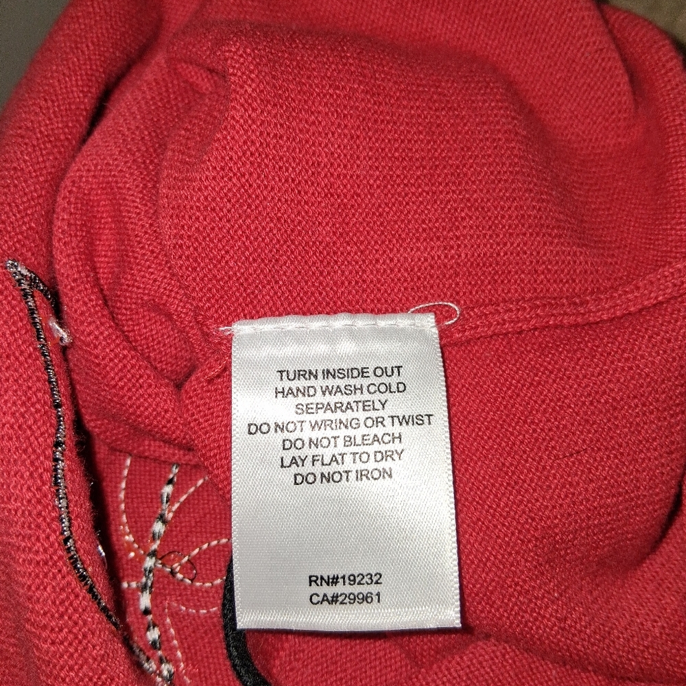 Alfred Dunner Women's Red Sweater with Black and White Details SZ PM 60%cotton. - Picture 13 of 16